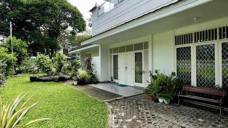 Rumah di Kebayoran Baru