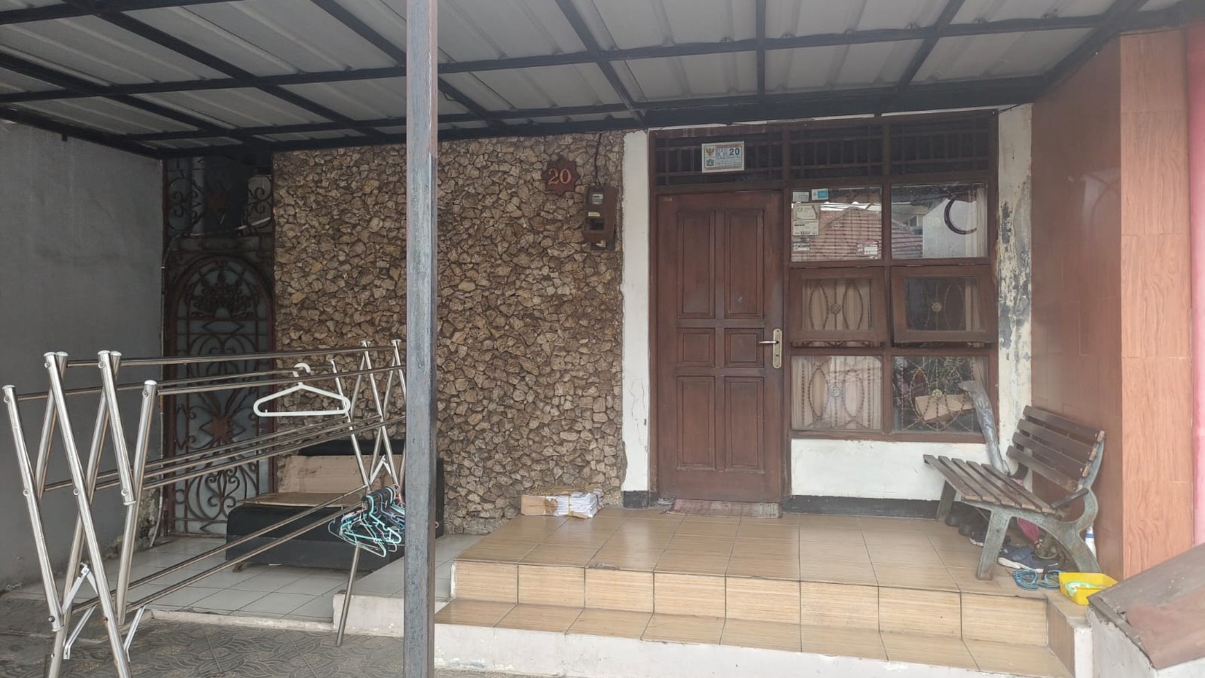 DIJUAL RUMAH TINGGAL LOKASI STRATEGIS