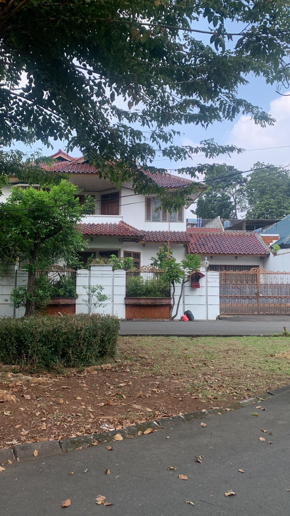 Rumah Bagus Di Jl Garuda Bintaro Jaya Sektor 1