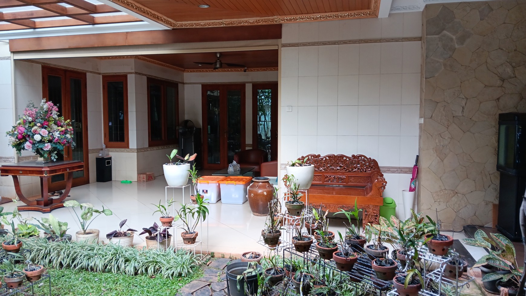 Rumah Bagus, Besar dan Mewah di Pesanggrahan Bintaro, Furnished