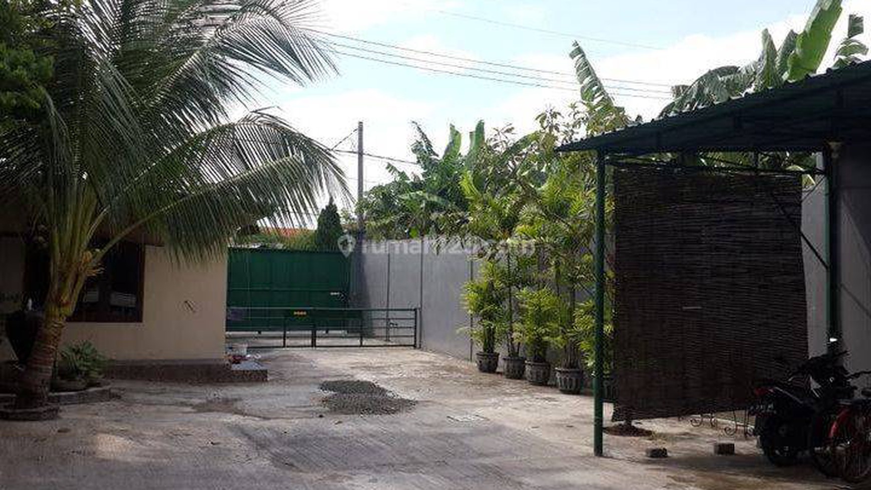 RS44. Dijual Tanah + Bangunan Larangan Candi Sidoarjo