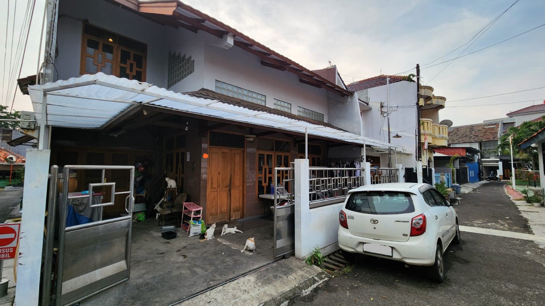 Rumah Hook di Tebet Barat, Jakarta Selatan