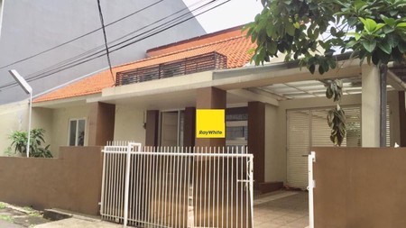 Rumah Bagus 1,5 Lantai Siap Huni di Tebet Barat, Tebet, Jakarta Selatan