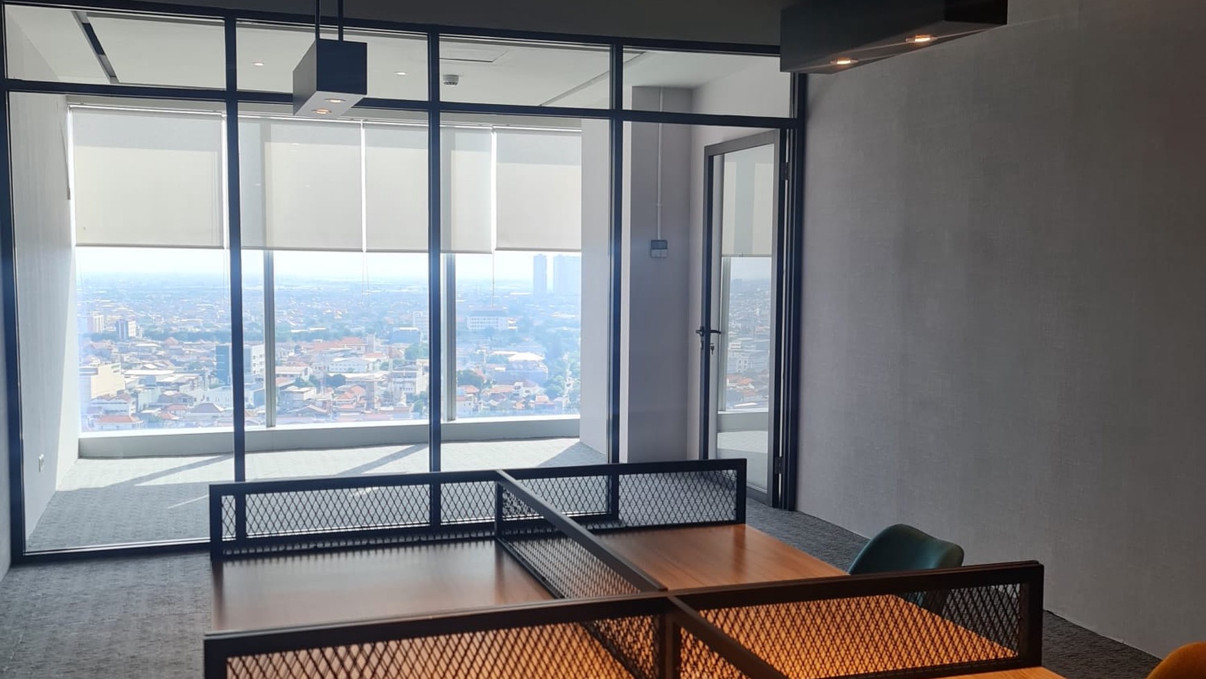 Office Space Siap Huni Pakuwon Tower Surabaya Pusat