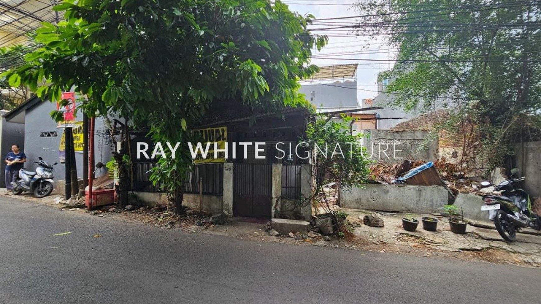 Rumah Hitung Tanah Area Cipete