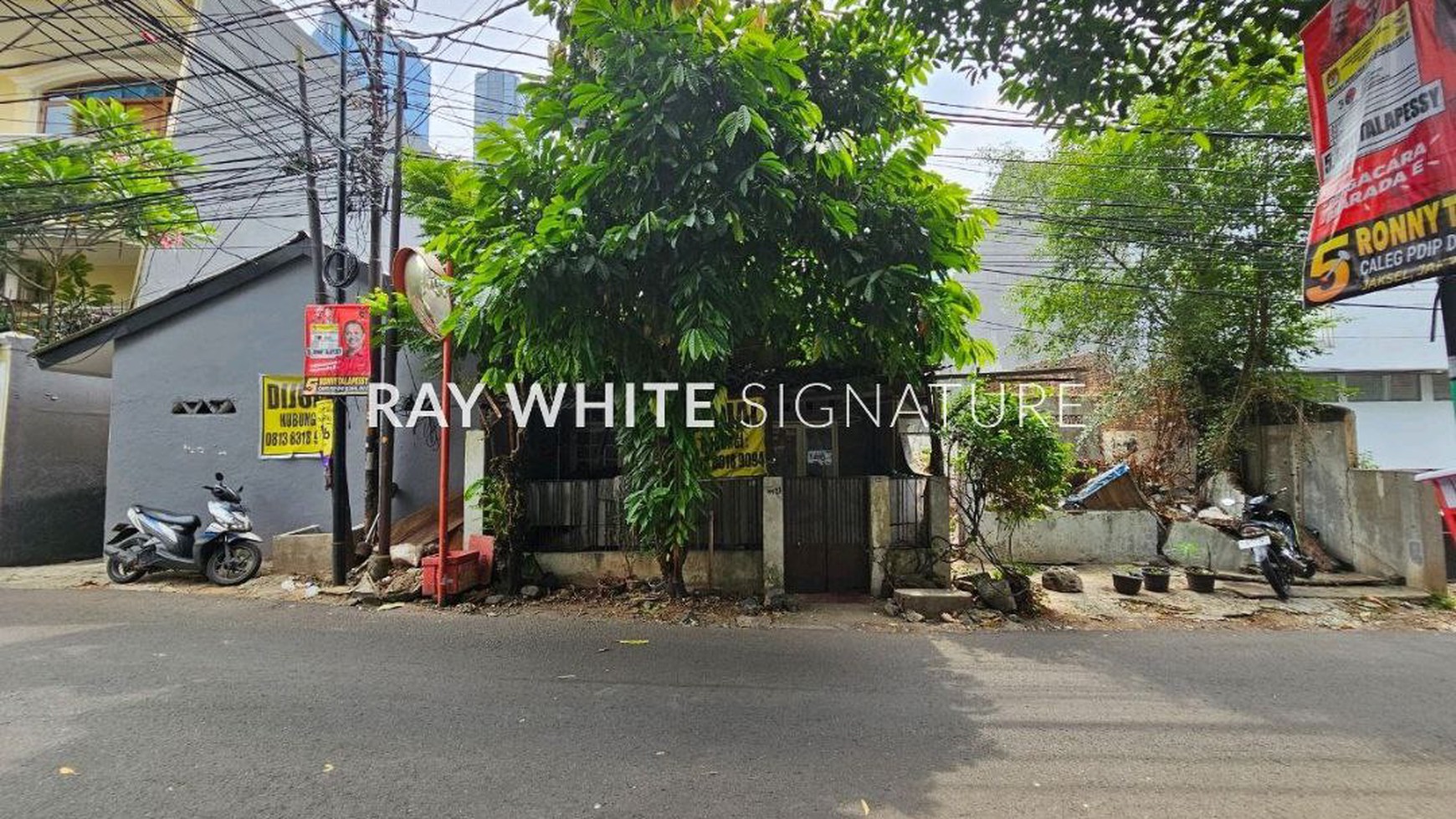 Rumah Hitung Tanah Area Cipete