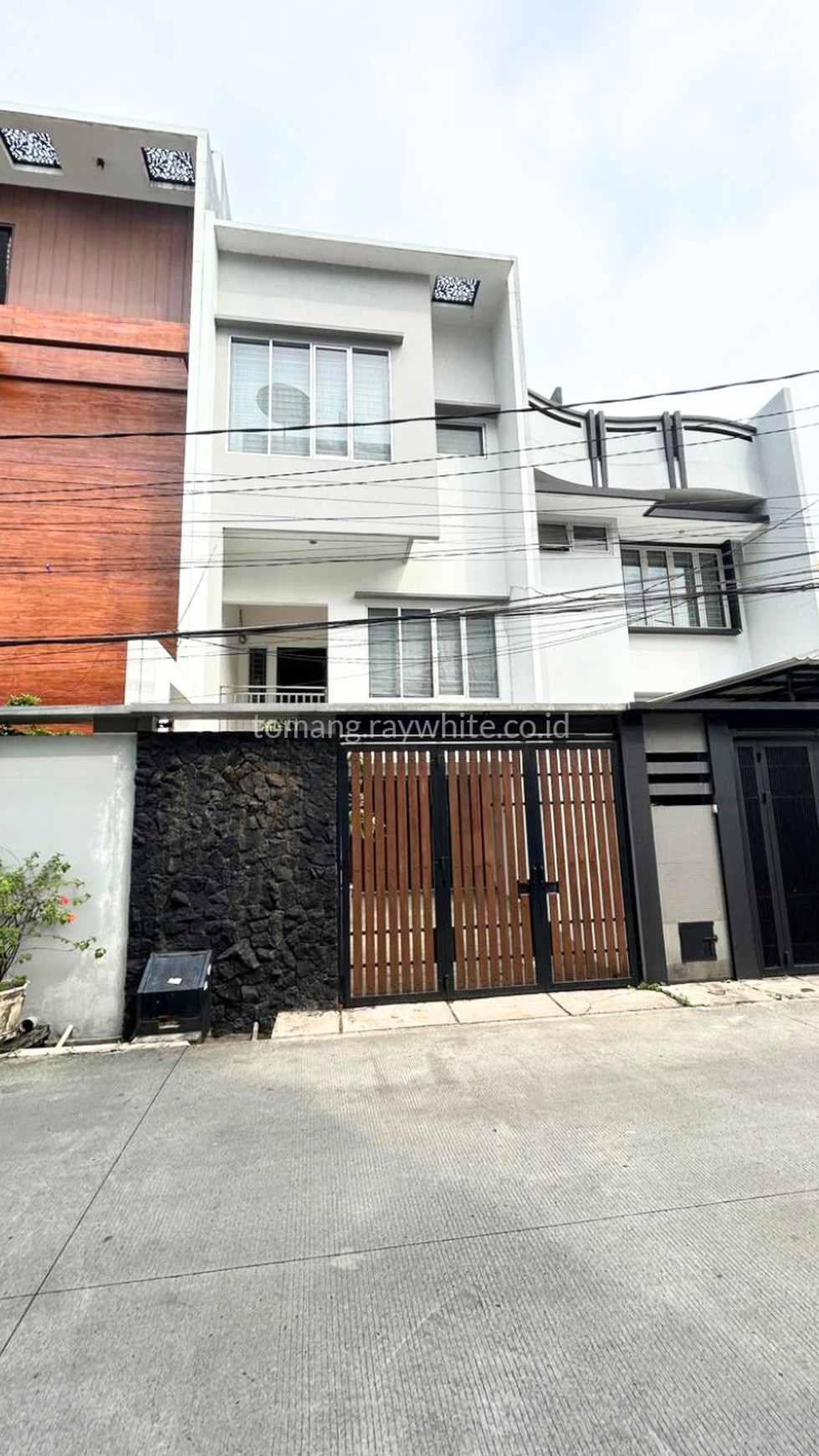 Rumah Dijual di Jelambar