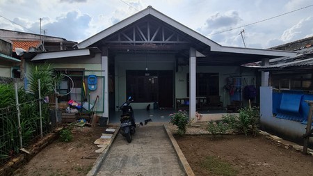 Dijual Rumah di Bekasi Timur, letak strategis dekat dengan transportasi umum dan pusat komersial 