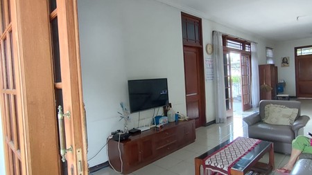 Rumah 2 Lantai di Setra Duta