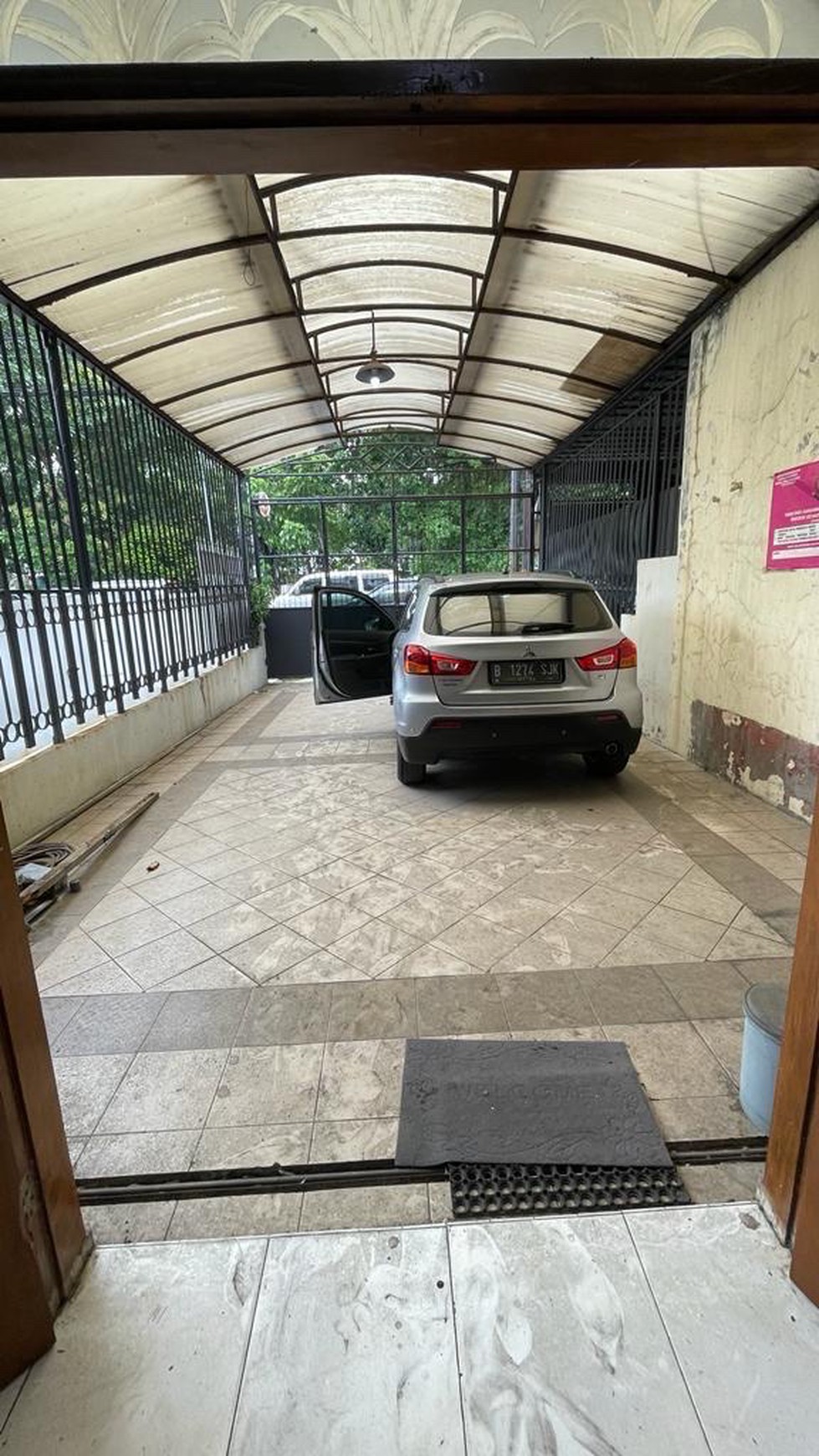 Dijual Ruko Harga NJOP Lokasi Strategis Pinggir Jalan Raya Di Cideng Barat, Jakarta Pusat