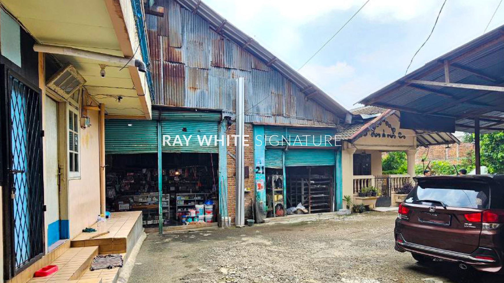 Dijual Rumah dan Ruko Cocok Untuk Usaha di Jl Ciputat Raya
