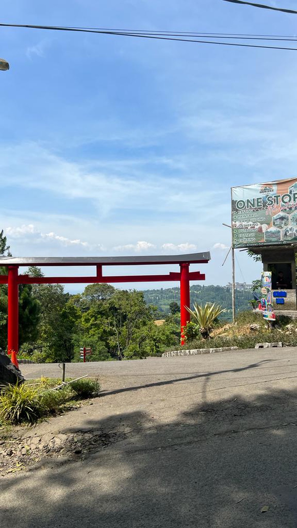 Tanah Luas di Gunung Geulis, Bogor