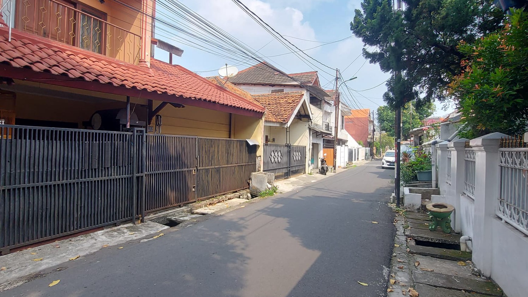 Rumah 2 Lantai di Daerah Pejaten Timur, Pasar Minggu, Jakarta Selatan