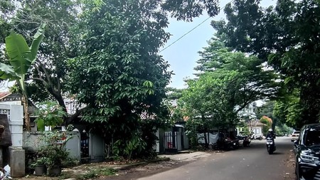 Rumah Hitung Tanah Di Jl Adyaksa Lebak Bulus Jakarta Selatan