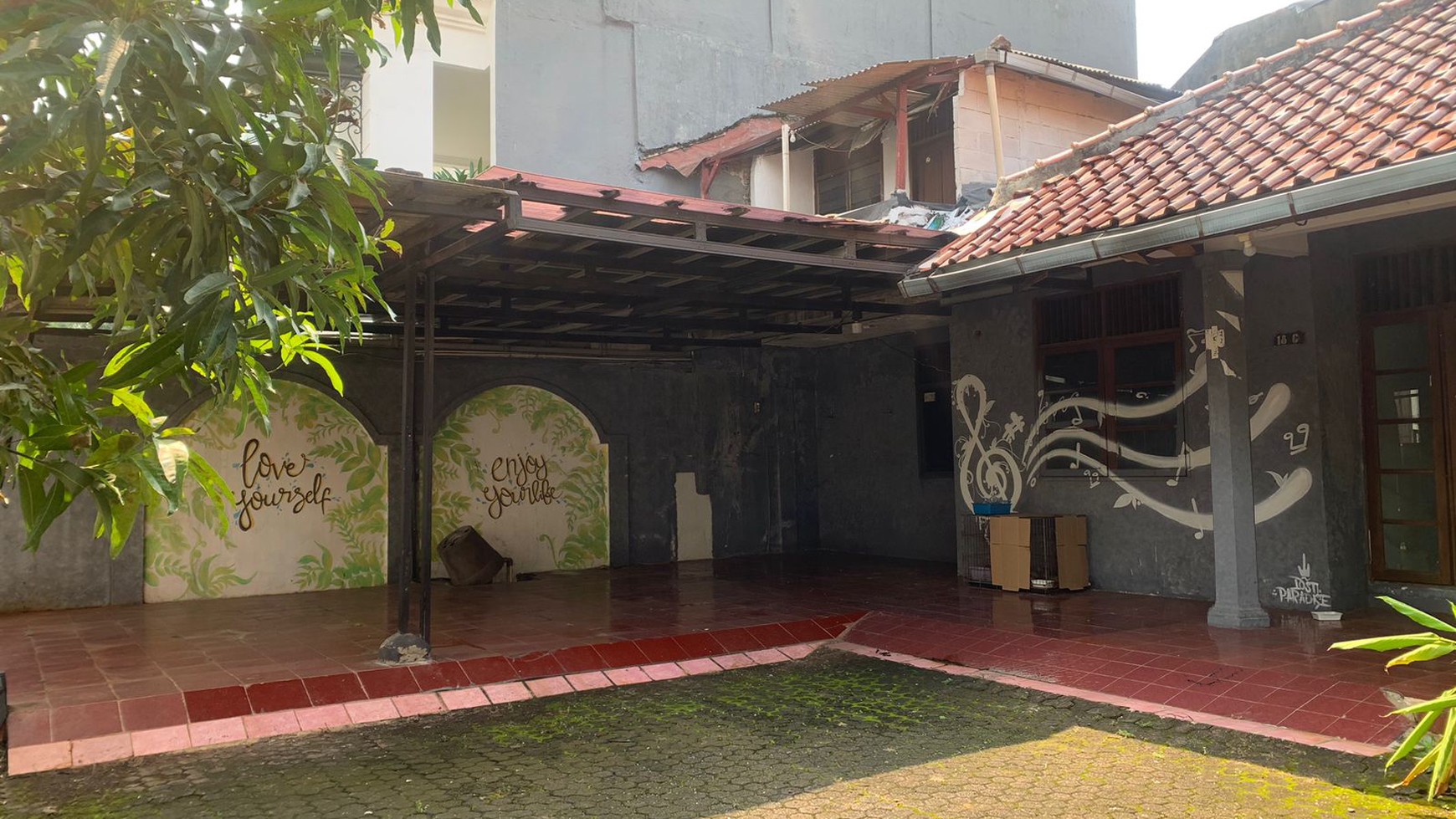 Rumah Hitung Tanah Di Jl Lebak Bulus Jakarta Selatan