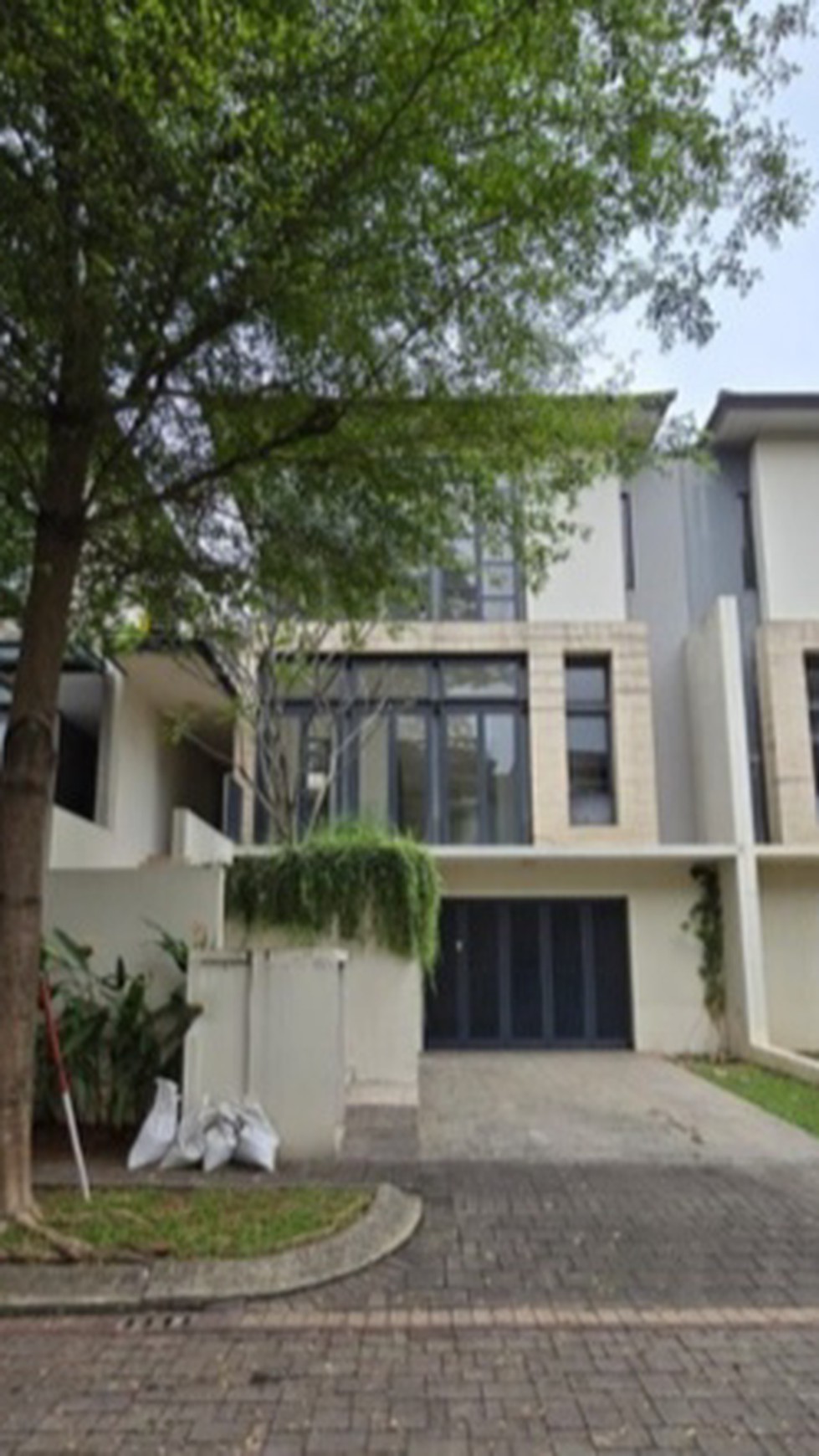 Hot Rent. Rumah mewah Navapark Lancewood, BSD