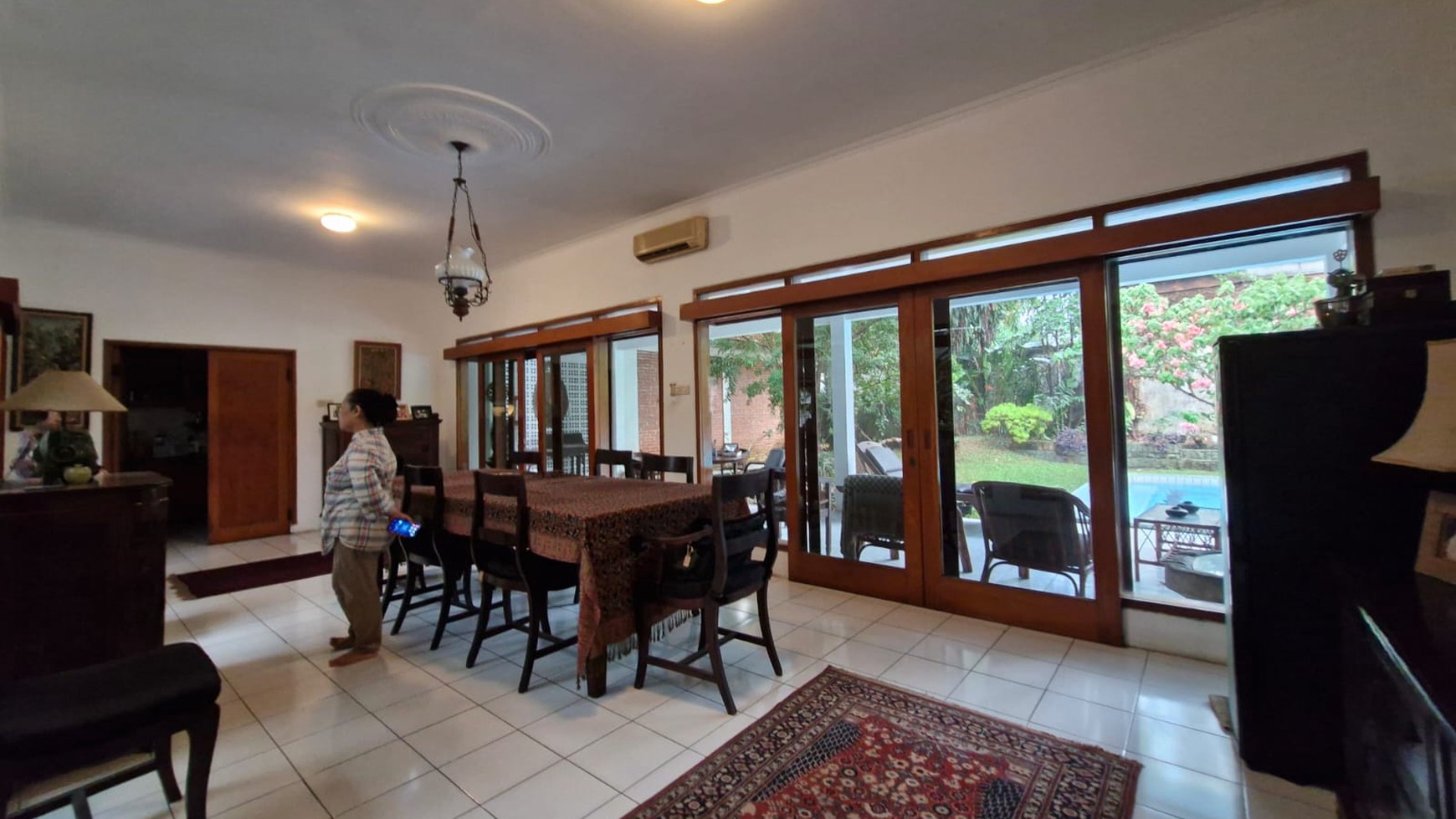 Rumah Hitung Tanah Area Cipete