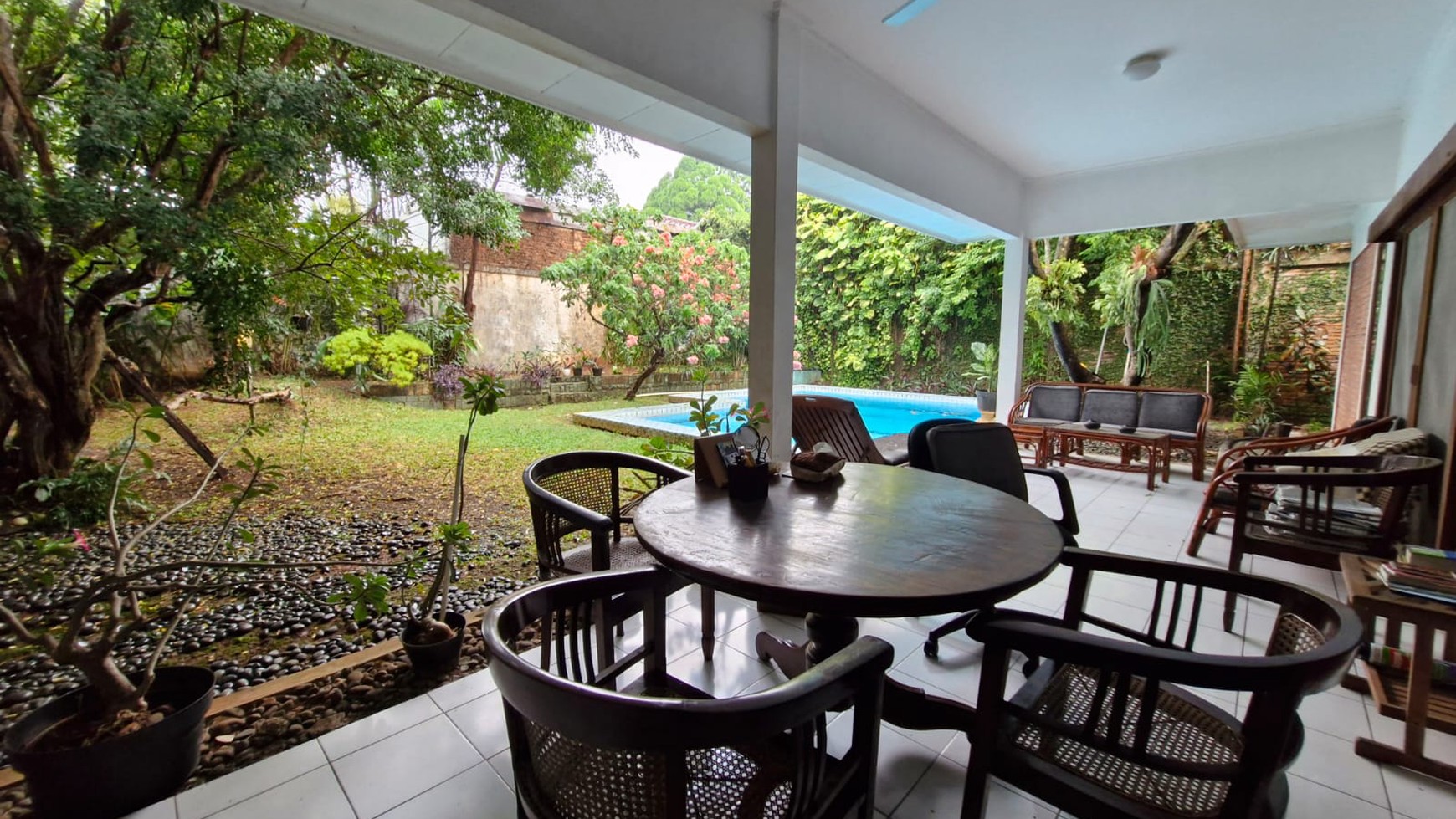 Rumah Hitung Tanah Area Cipete