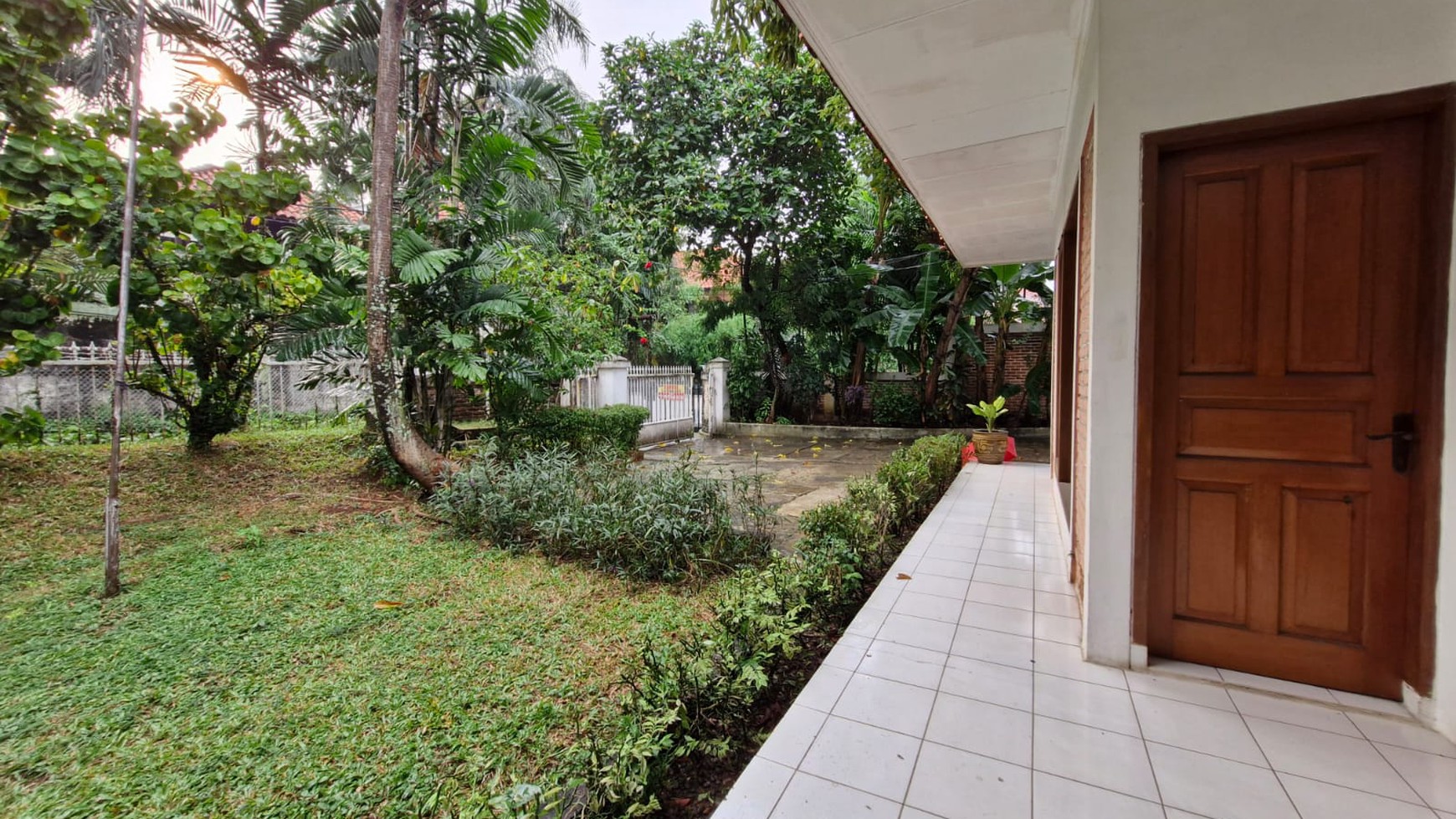 Rumah Hitung Tanah Area Cipete