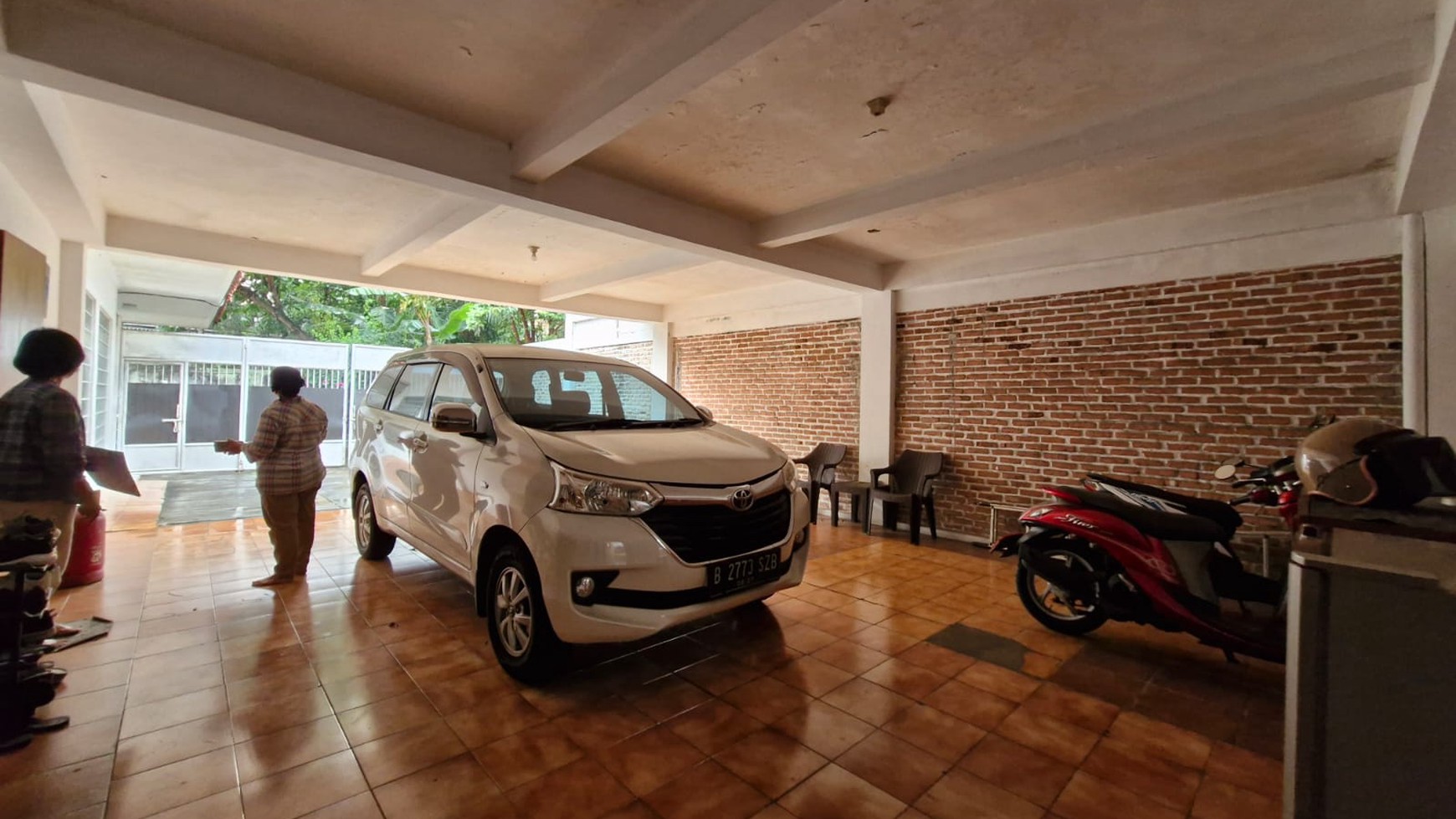 Rumah Hitung Tanah Area Cipete