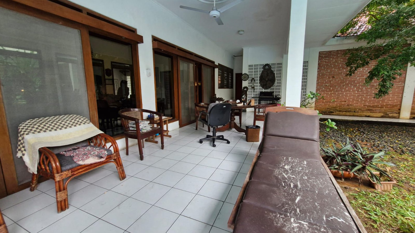 Rumah Hitung Tanah Area Cipete