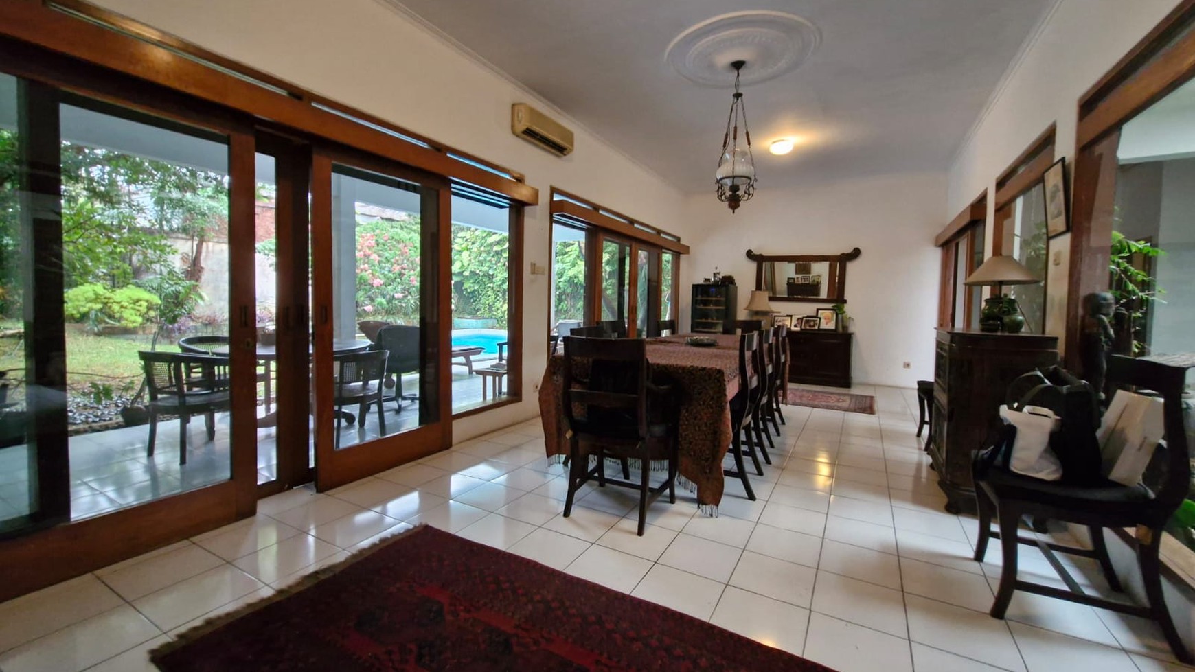 Rumah Hitung Tanah Area Cipete