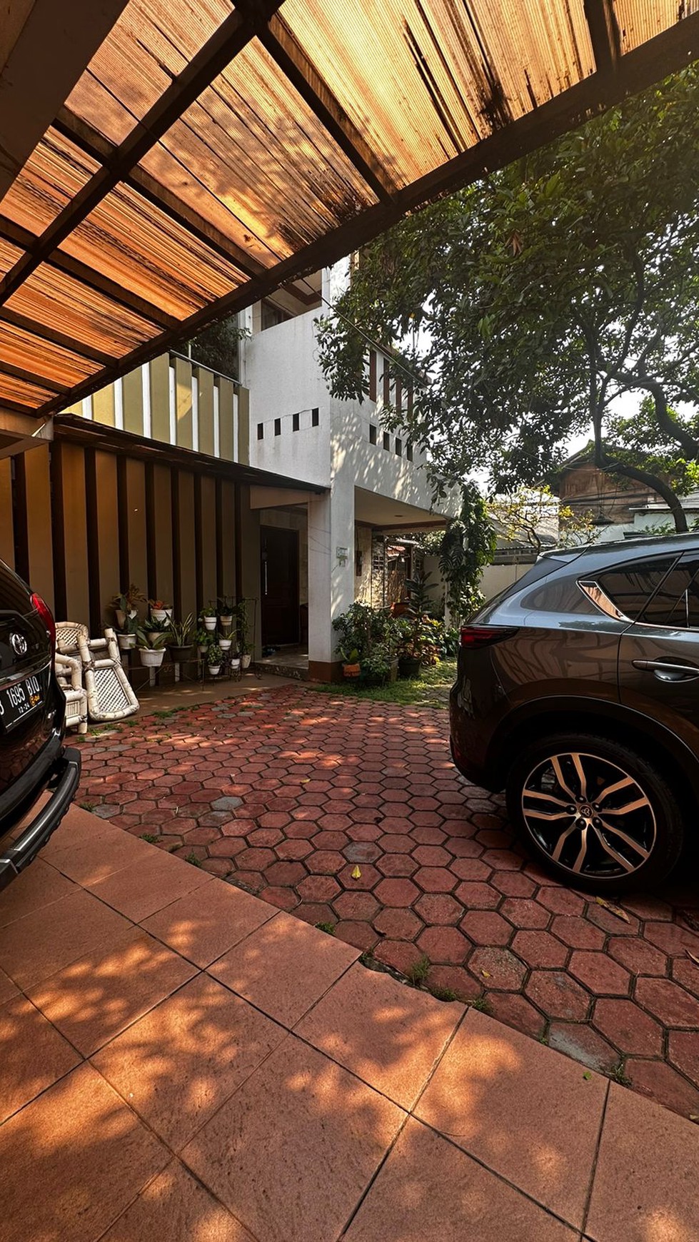 Rumah Hitung Tanah Area Cipete