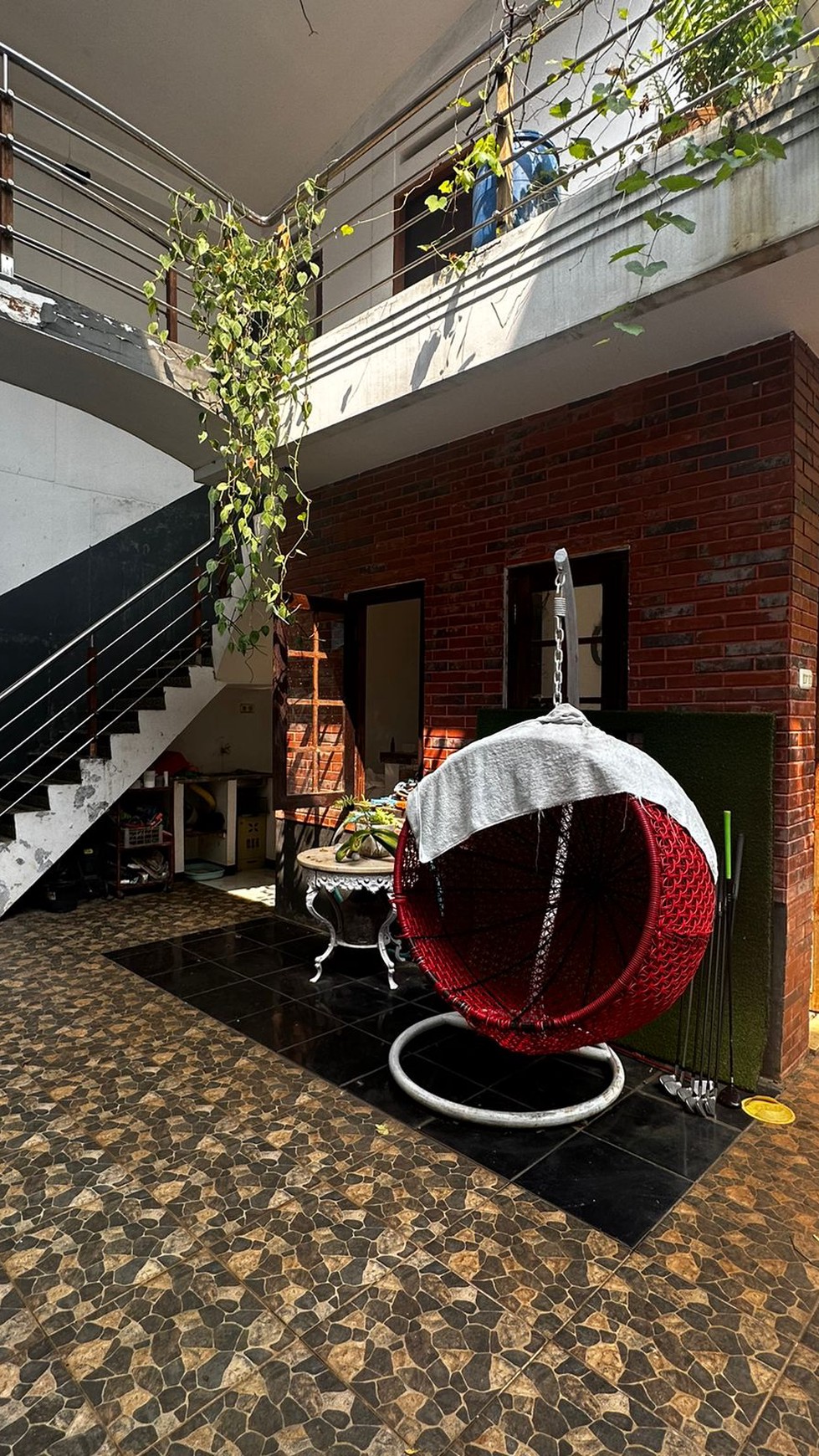 Rumah Hitung Tanah Area Cipete