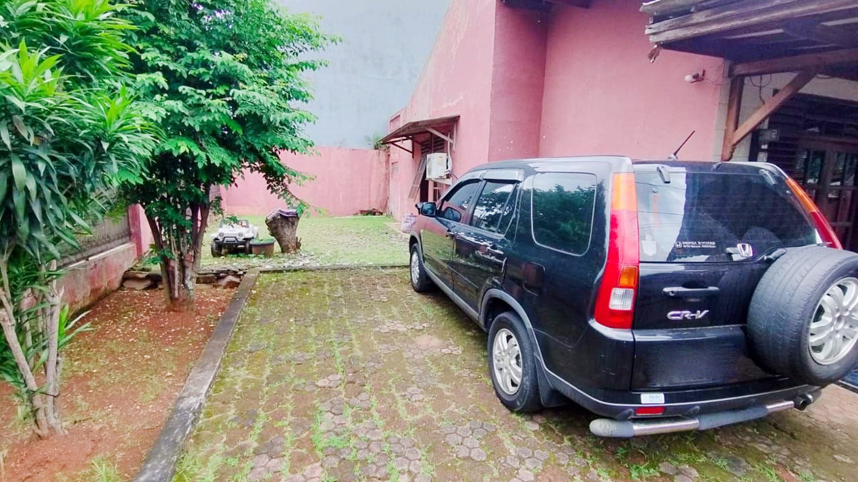 Rumah Hitung Tanah Area Cipete