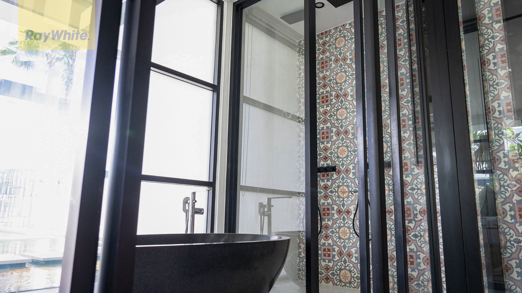 Freehold - One of a kind Design villa in great location of Canggu Bali