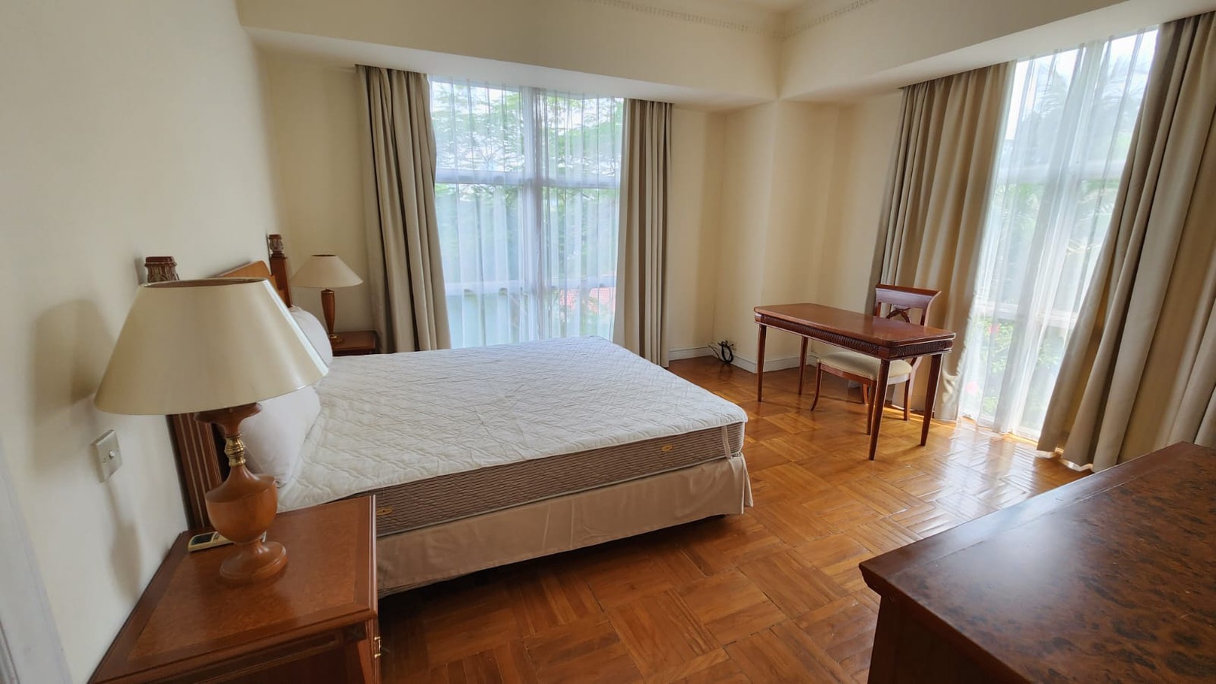 For Sale Menteng Executive Apartment 2BR, Fully Furnished