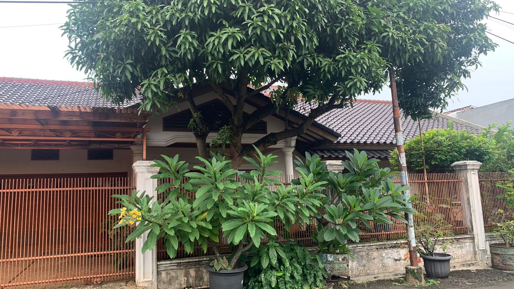 Rumah Bagus Di Komp Pertamina, Jl Kerosin Raya Pondok Ranji