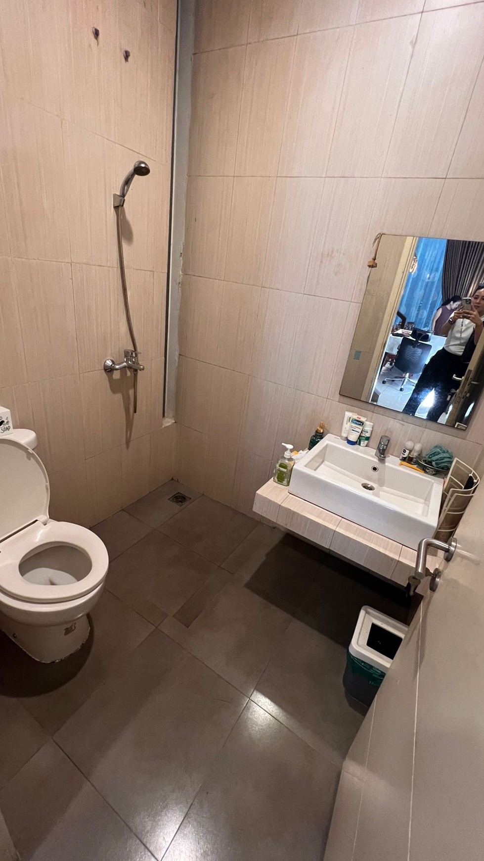 Rumah Bagus Di Discovery Eola Bintaro Jaya Sektor 9