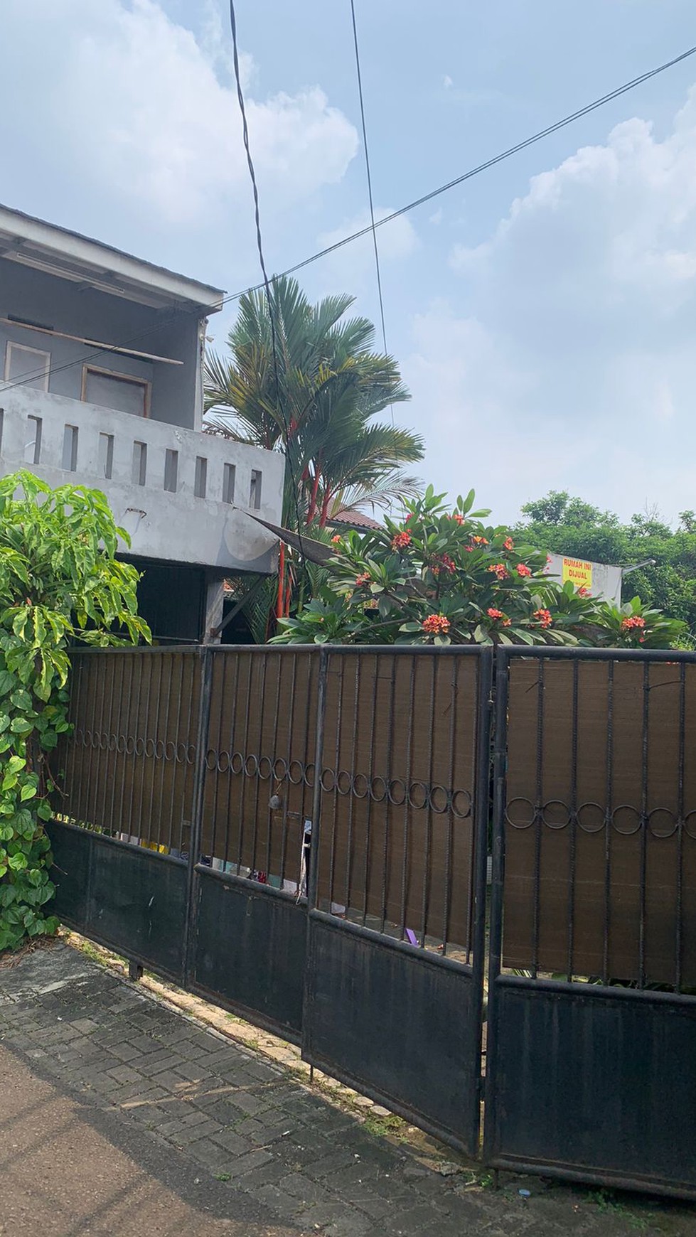 Rumah Bagus Di Jl Cempaka Raya Rempoa Jakarta Selatan