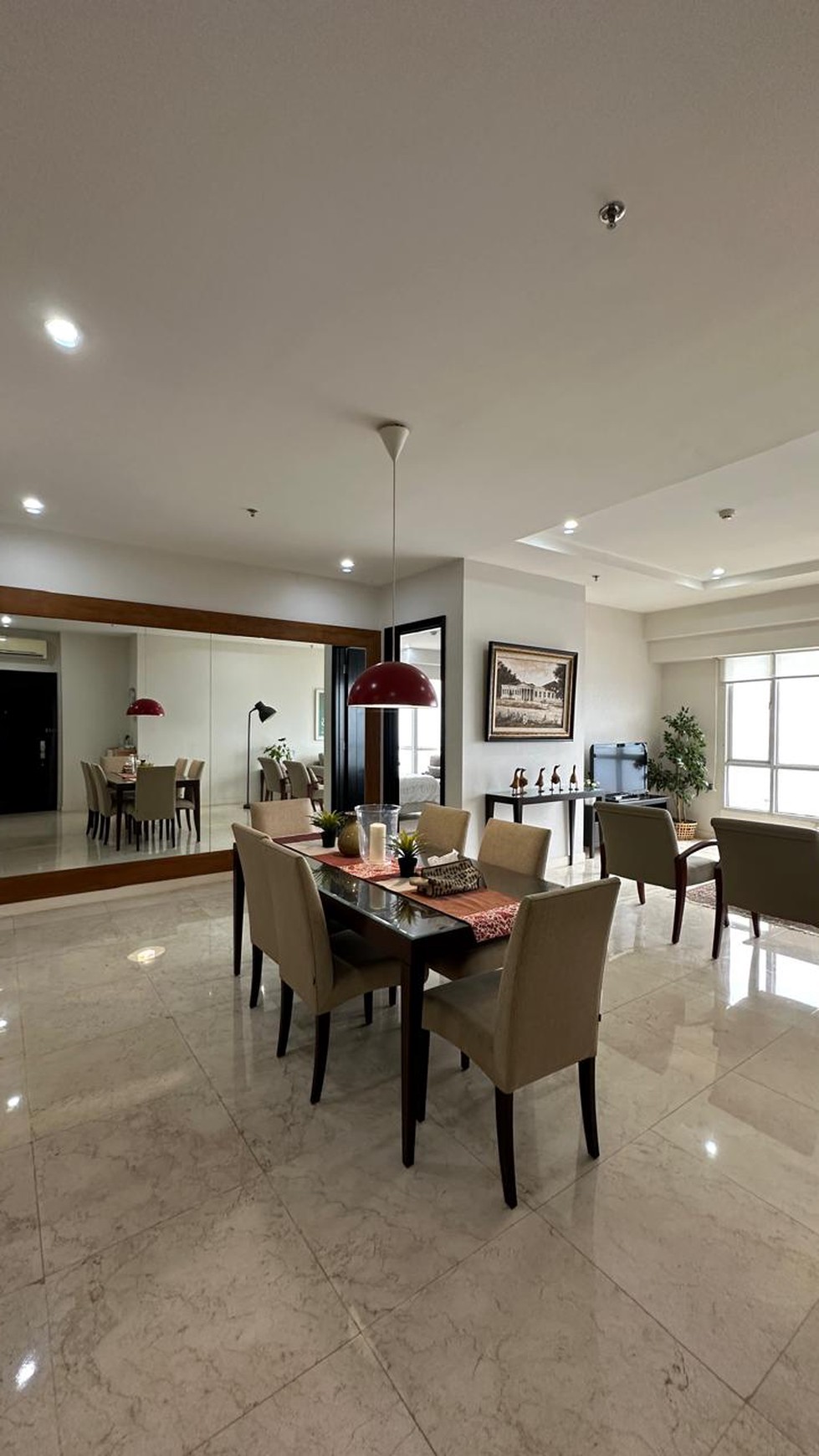 SOMERSET BERLIAN Apartemen Permata Hijau 