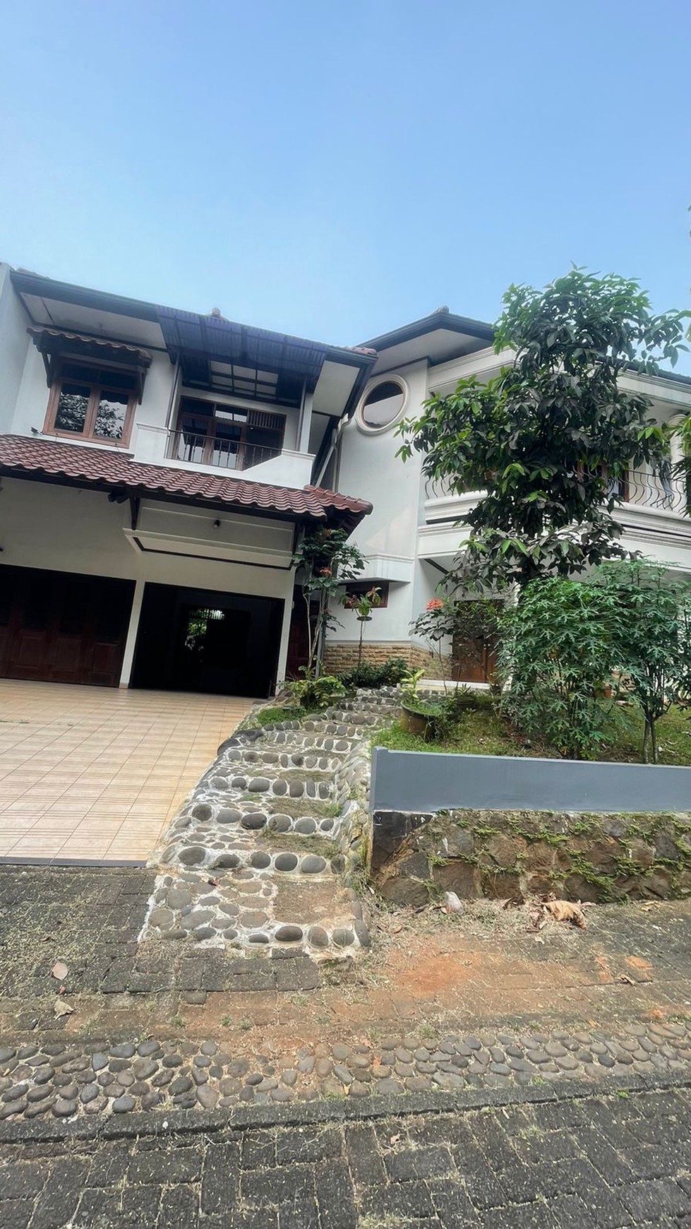 Dijual Rumah di JL. S Cimandiri Taman Tirta Golf BSD Tangerang