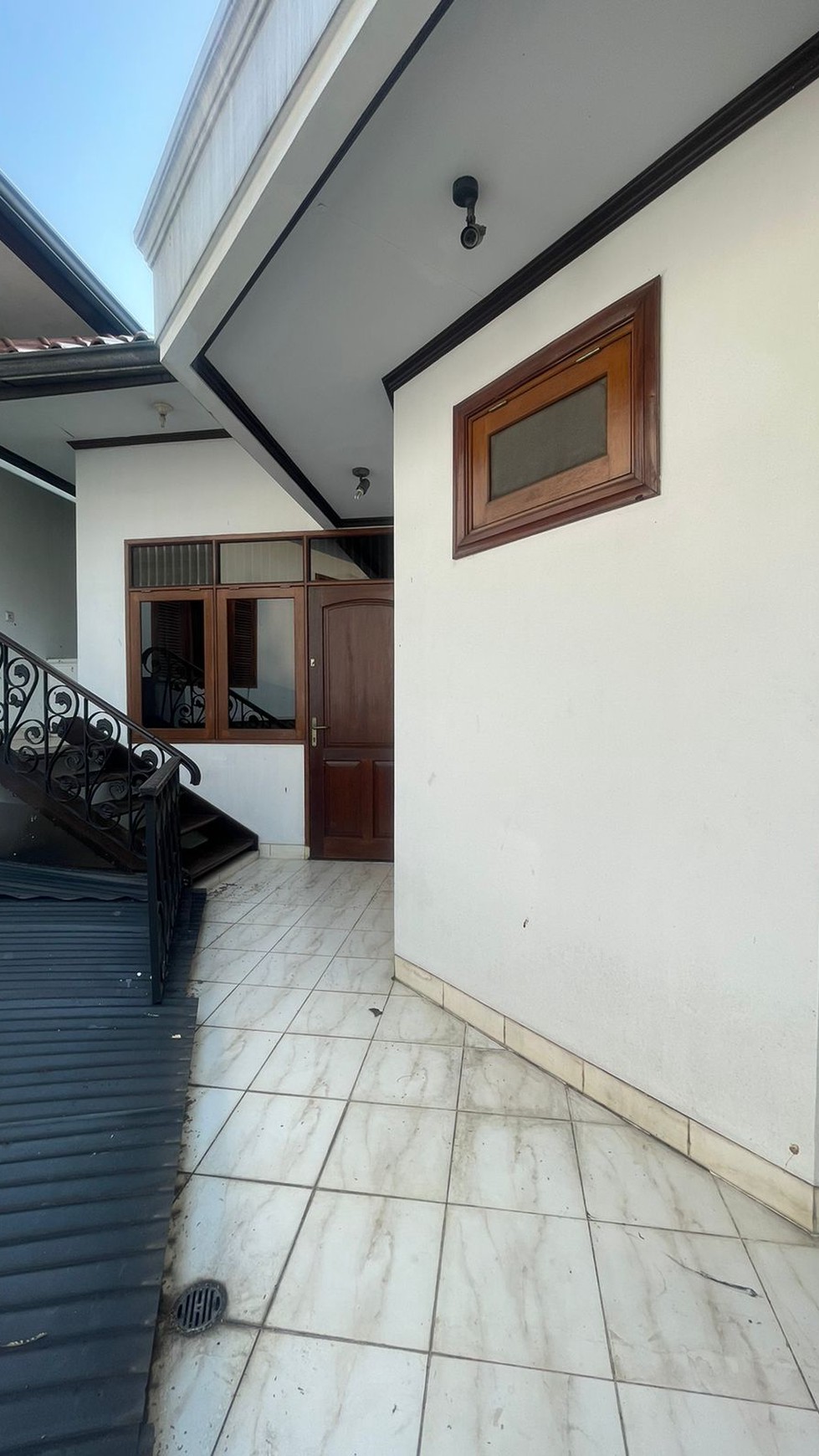 Dijual Rumah di JL. S Cimandiri Taman Tirta Golf BSD Tangerang