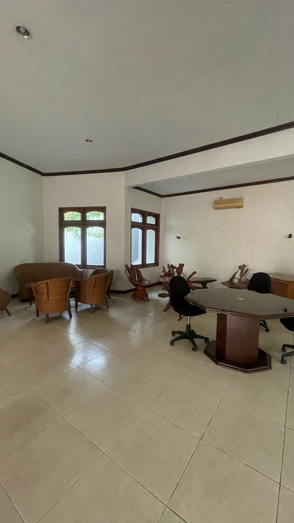 Dijual Rumah di JL. S Cimandiri Taman Tirta Golf BSD Tangerang