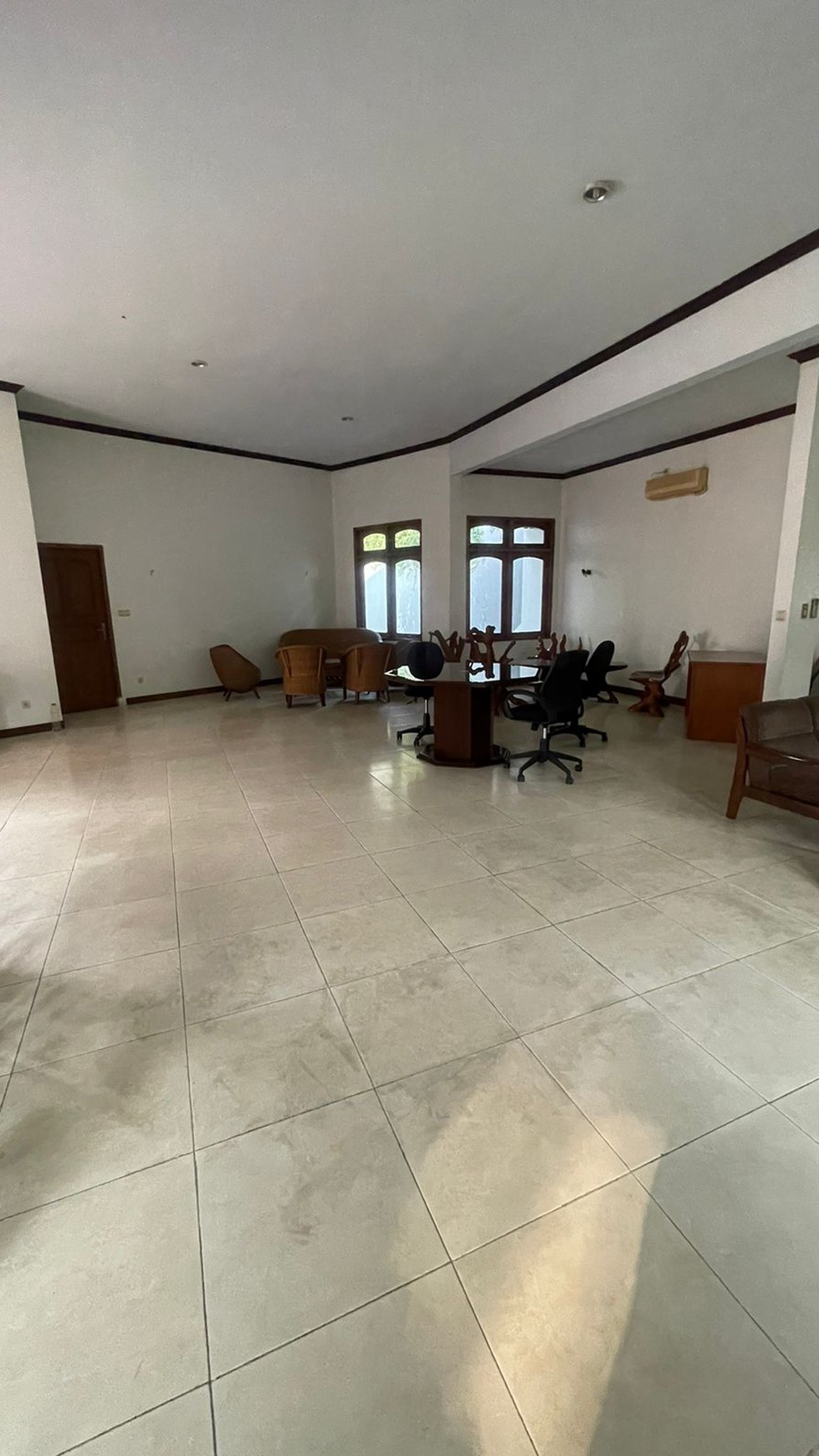 Dijual Rumah di JL. S Cimandiri Taman Tirta Golf BSD Tangerang