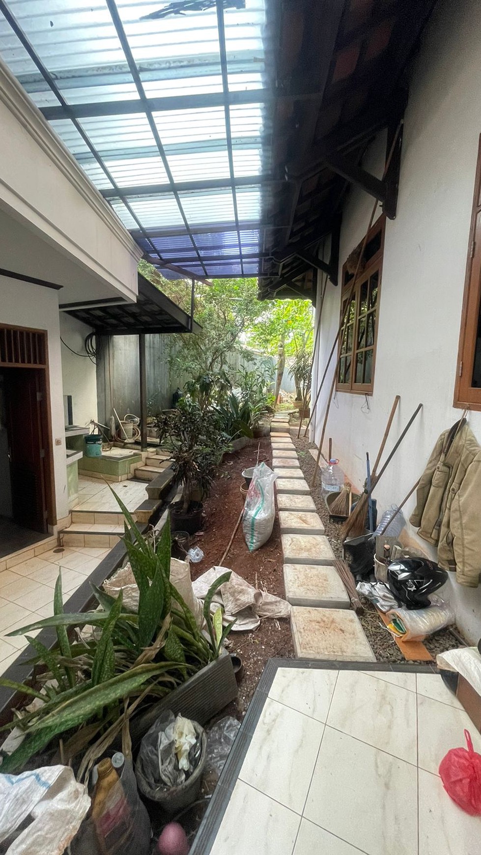 Dijual Rumah di JL. S Cimandiri Taman Tirta Golf BSD Tangerang