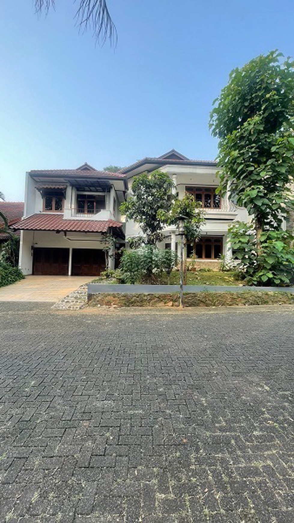 Dijual Rumah di JL. S Cimandiri Taman Tirta Golf BSD Tangerang