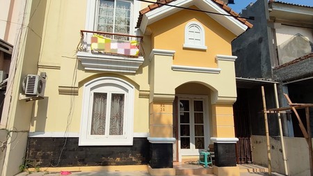 Rumah jalan raya di Nusa Loka bisa untuk usaha di BSD City