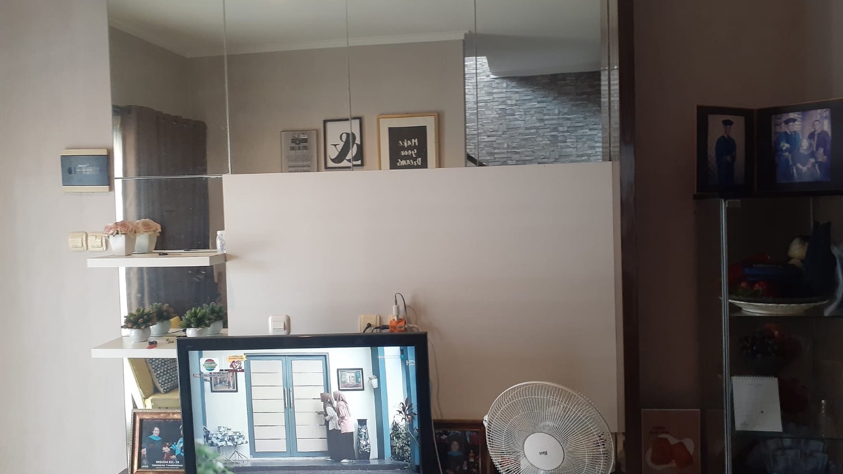 Rumah Hitung Tanah Area Cipete