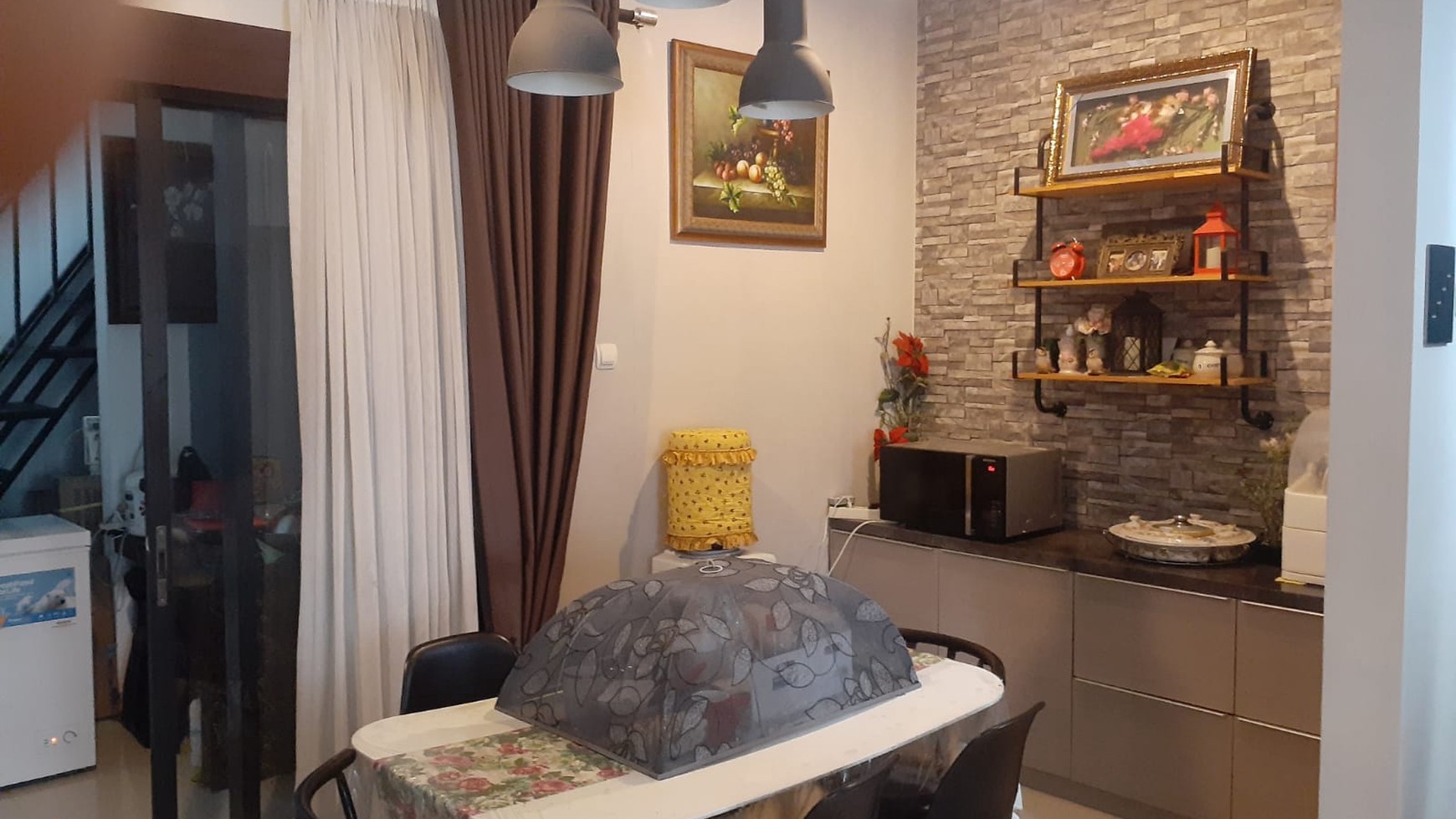 Rumah Hitung Tanah Area Cipete