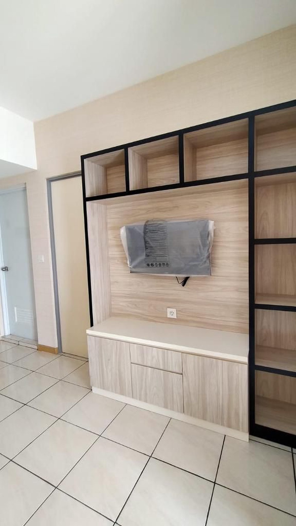 Apartemen 2 BR furnished siap huni di Gading Serpong sebrang Summarecon Mall Serpong