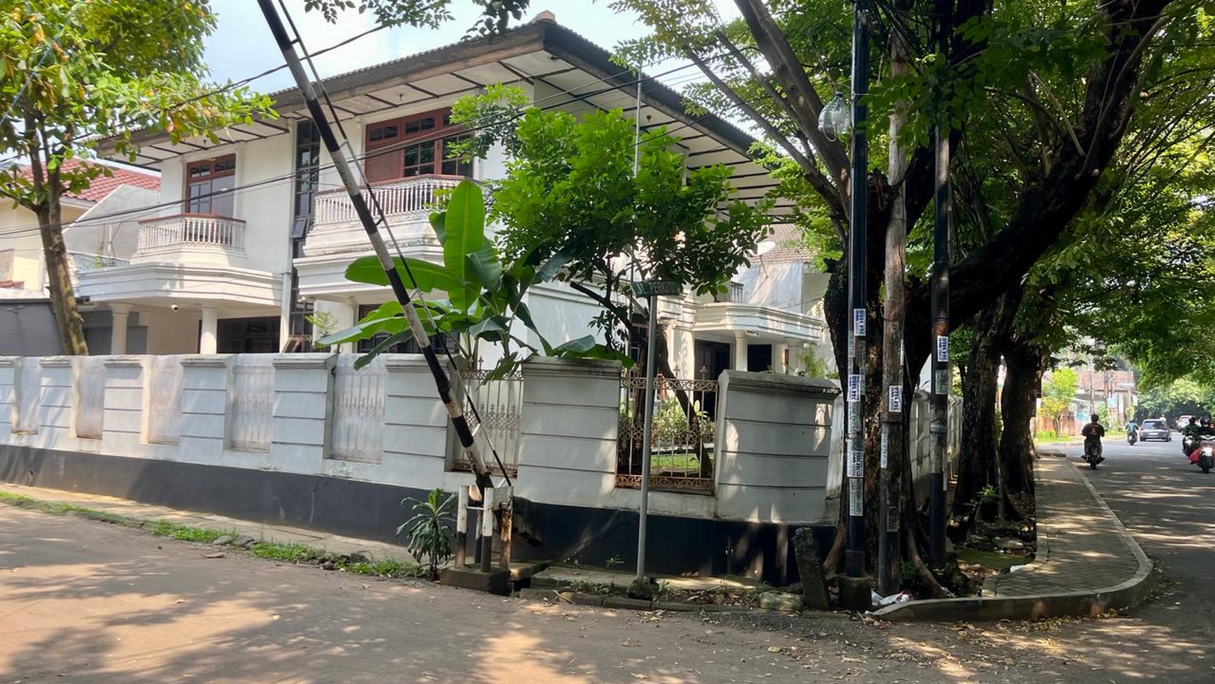 Rumah Bagus Di Perkutut Bintaro Jaya Sektor 2