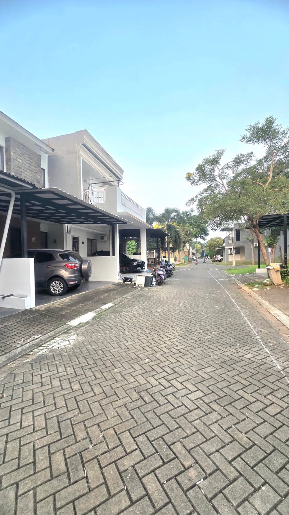 Rumah Bagus Di Cluster Viola Graha Raya Bintaro Jaya