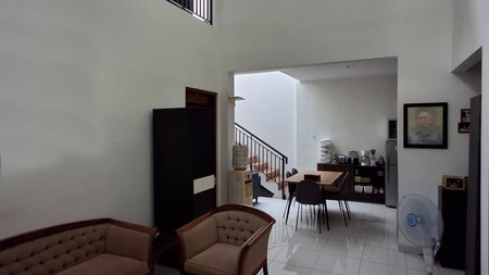 Rumah Siap Huni dengan Hunian Nyaman dan Asri @Bintaro