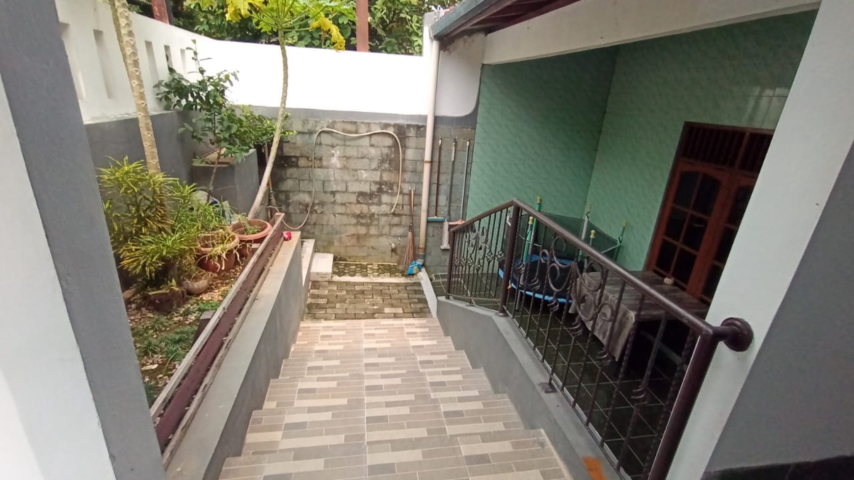 Rumah Bagus Di Jl Depsos Pesanggrahan Jakarta Selatan