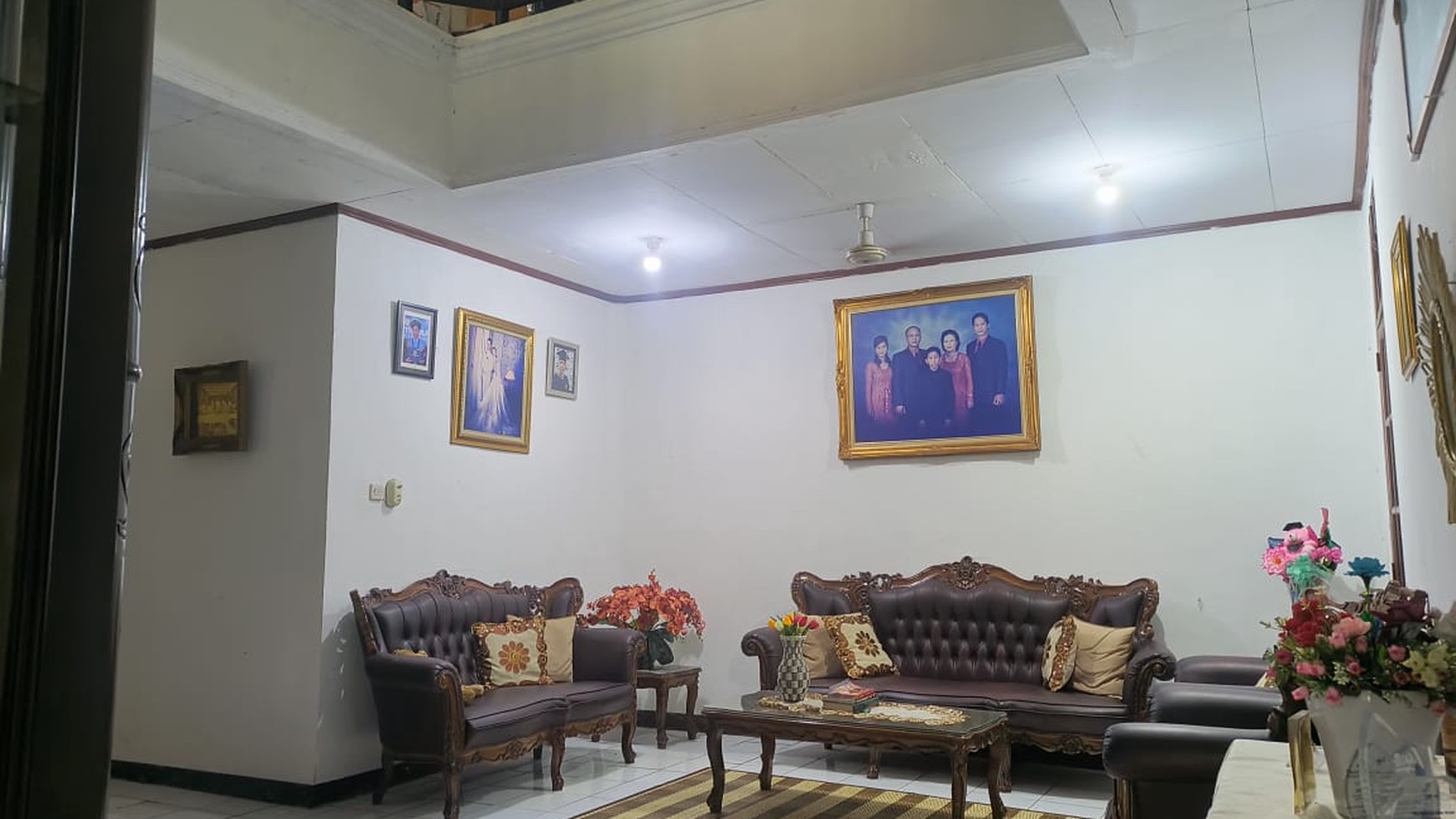 Rumah Bagus Di Jl H Gadung Pondok Ranji Tangerang Selatan